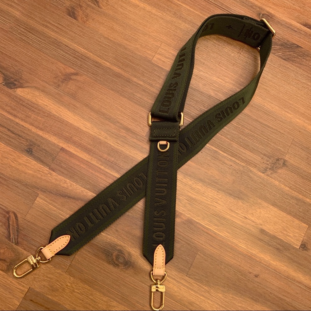 Branded Multi Pochette strap in Khaki